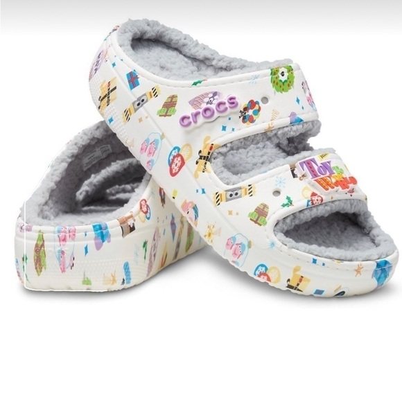 Disney Pixar "Toy To The World" Crocs - Picture 1 of 7